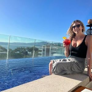 Meet your Posher, Julie